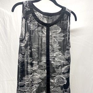 ⭐️ 3 for $22⭐️ APT9 womens black and white tank top.